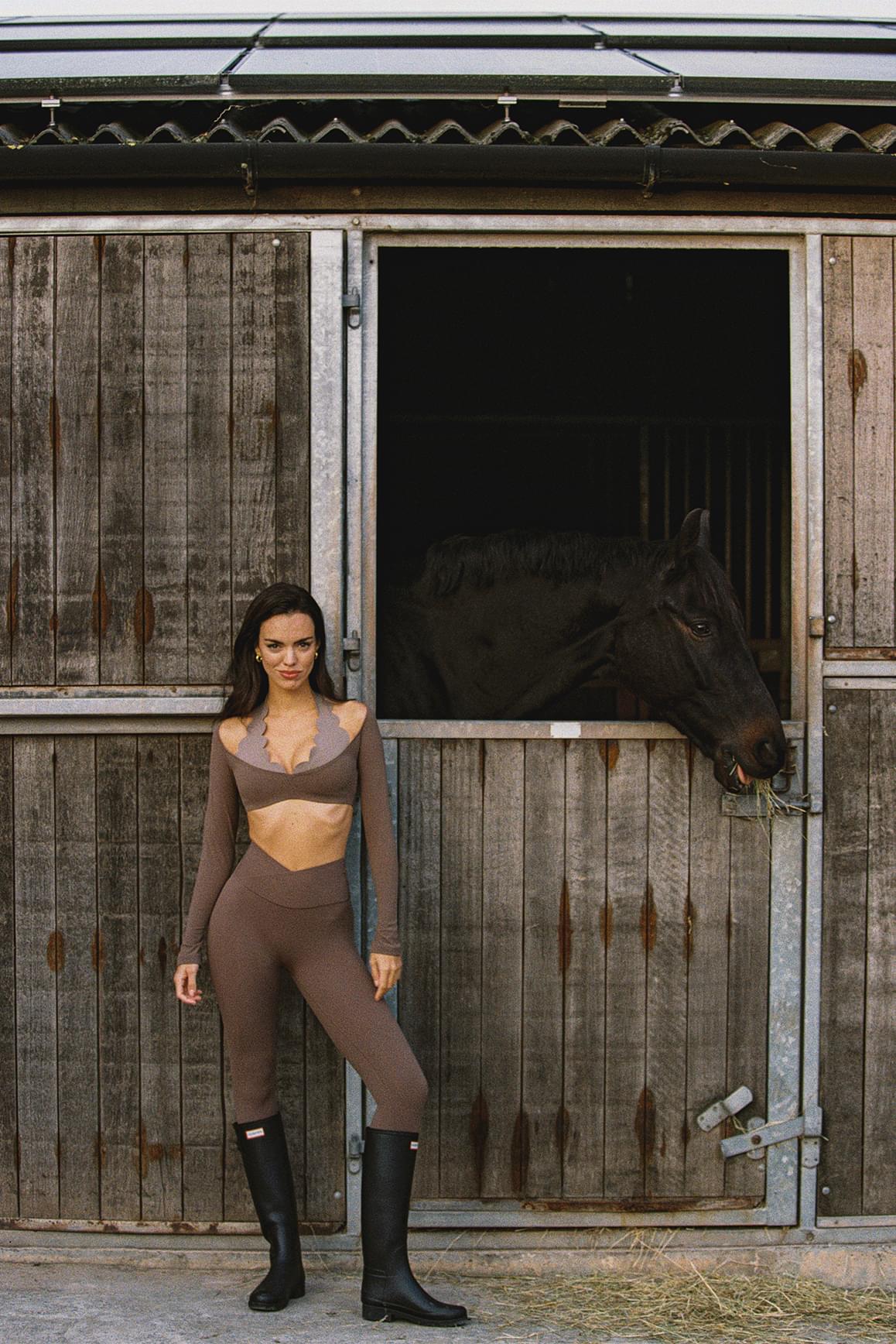 Riviera V-waist Scrunch Legging